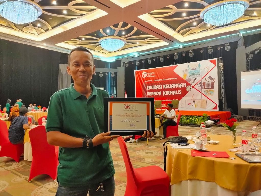 OJK Jambi Beri Penghargaan bagi Media Penggerak Inklusi dan Literasi