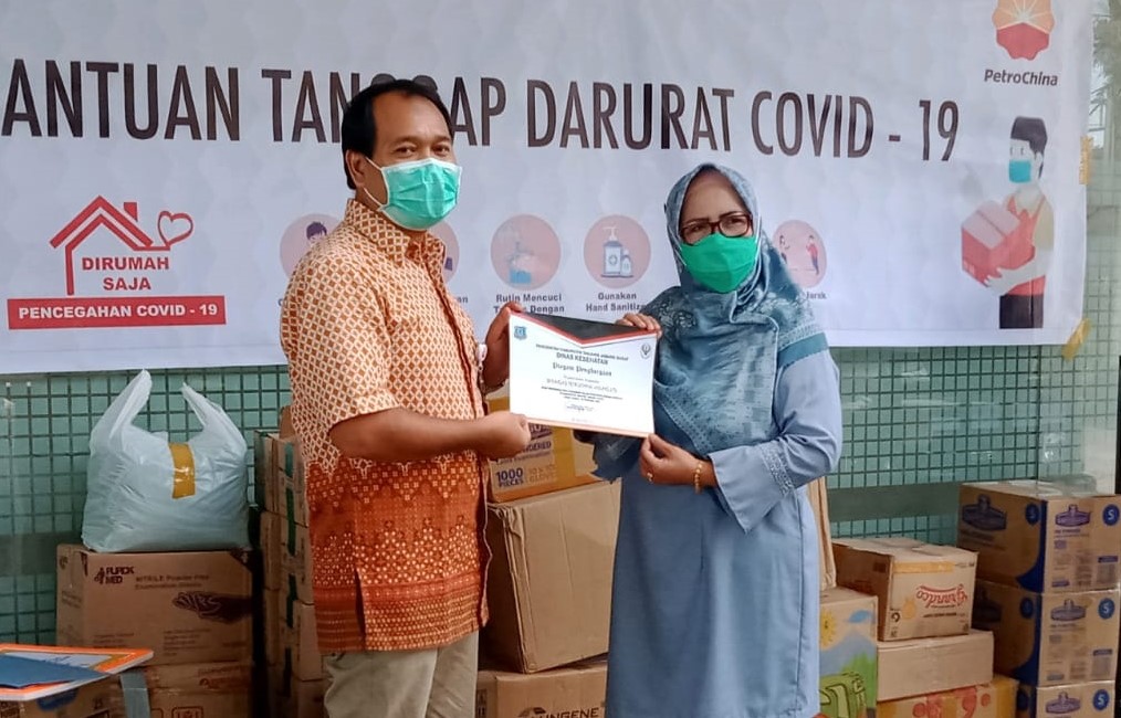 SKK Migas-PetroChina Serahkan Bantuan Penanganan Covid-19 bagi Petugas Garis Depan di Jambi