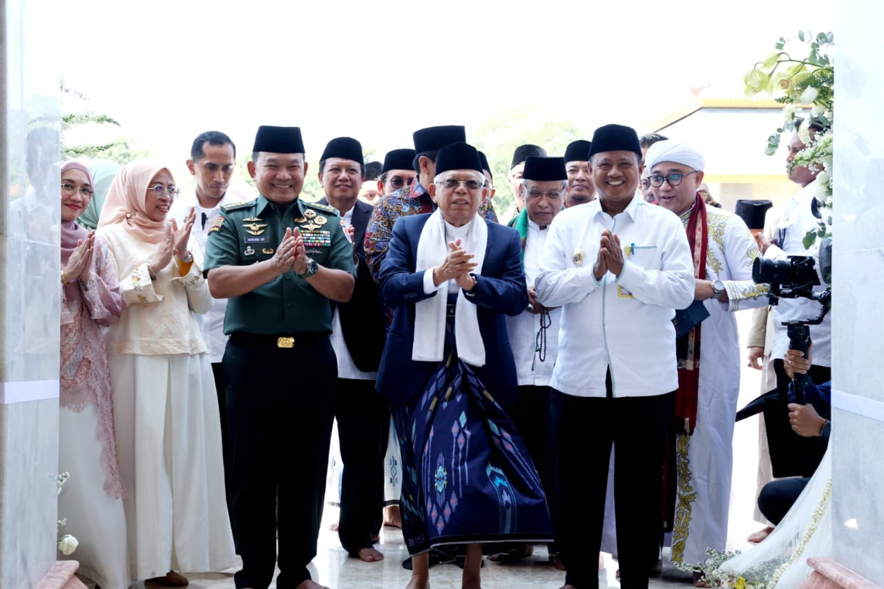 MUI dan DPR Apresiasi KSAD Jenderal Dudung Bangun Mesjid Syarif Abdurahman Cirebon