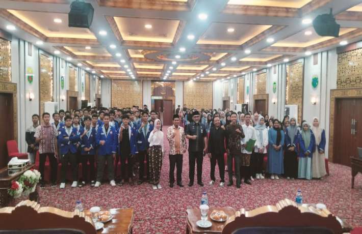 Sekda Sudirman Motivasi Remaja Jambi Jangan Ragu Bermimpi Tinggi