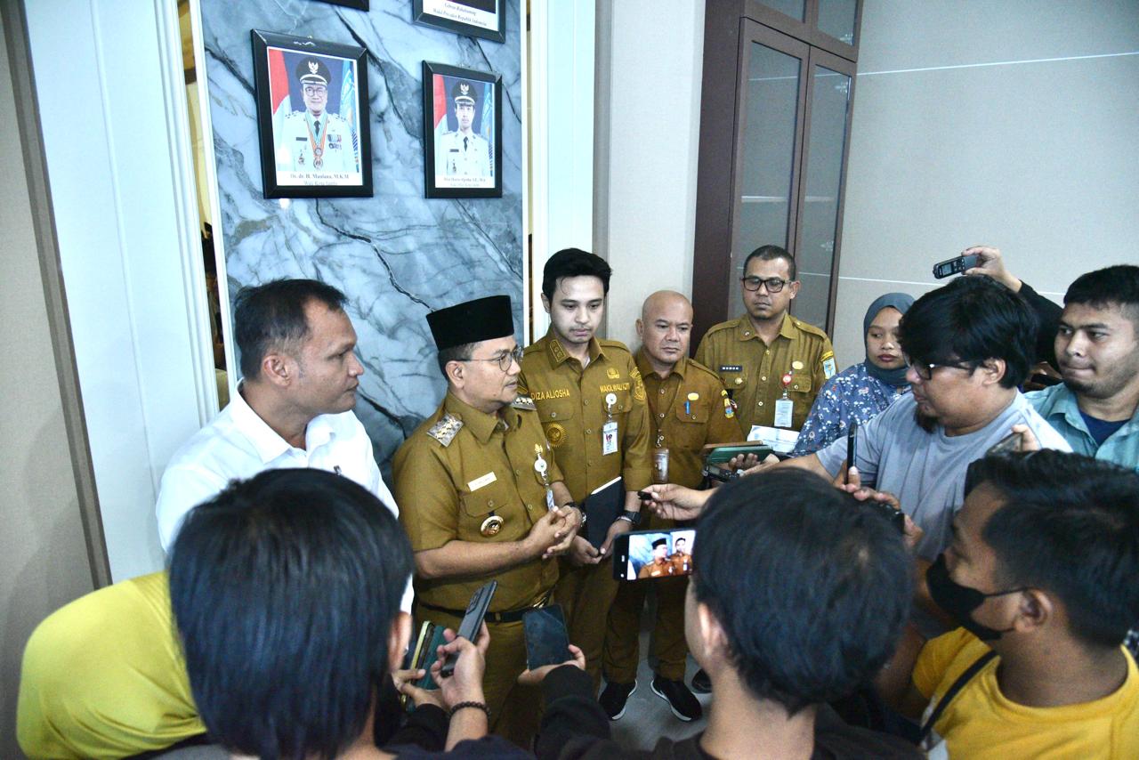 Gerak Cepat Tangani Banjir, Wako Maulana : “Prinsipnya, ada dana atau tidak kita kerjakan untuk kepentingan rakyat”